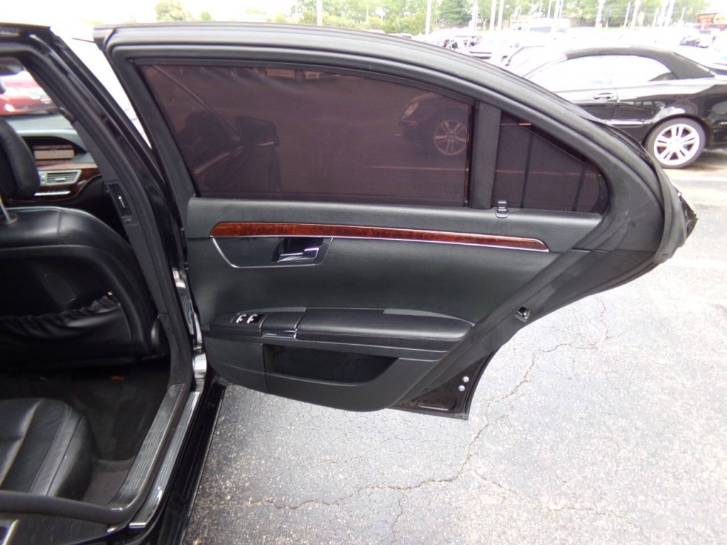 2013 Mercedes-Benz S-Class Image 32