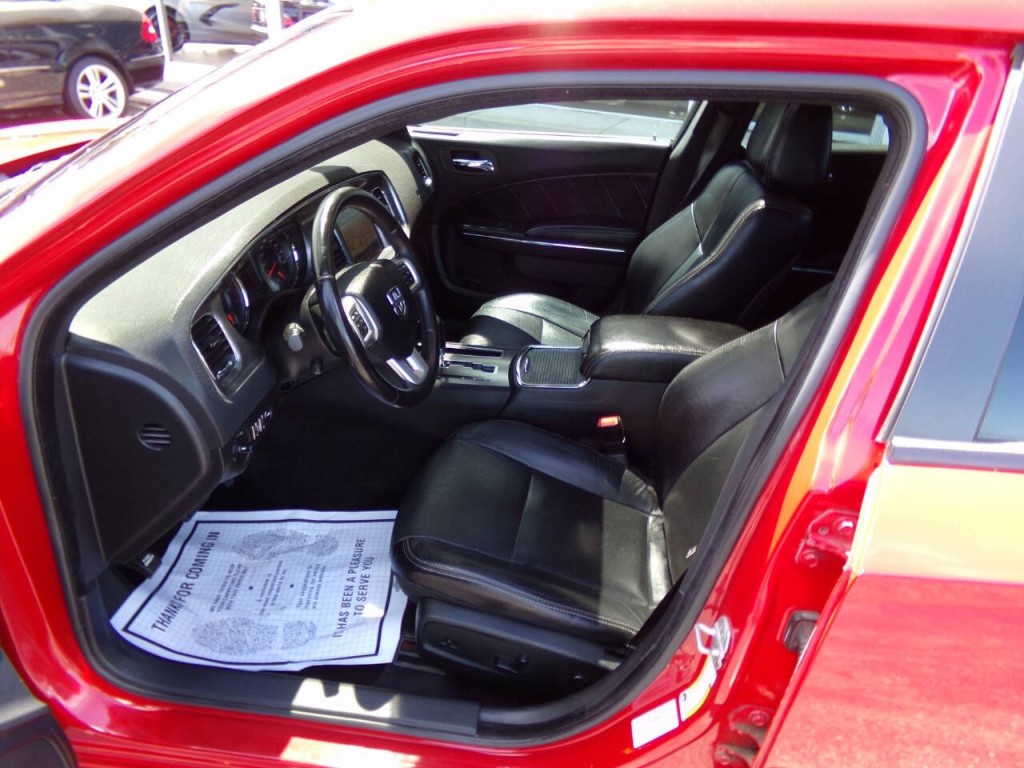 2012 Dodge Charger Image 12