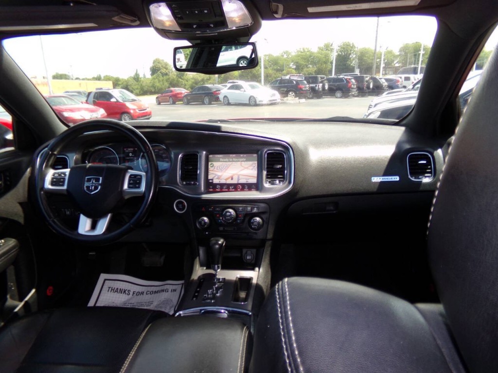 2012 Dodge Charger Image 22