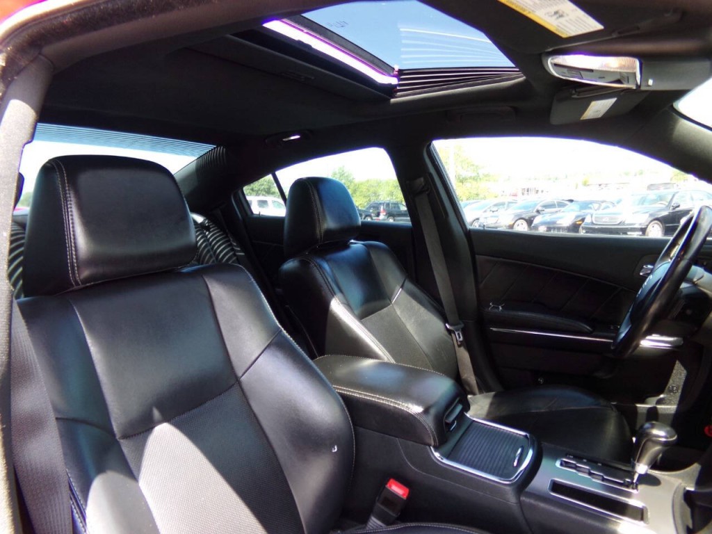 2012 Dodge Charger Image 26