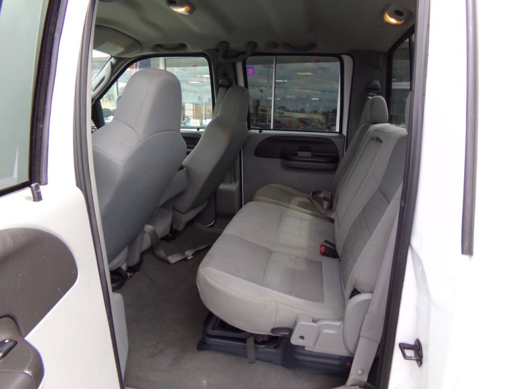 2005 Ford F-250 Image 13