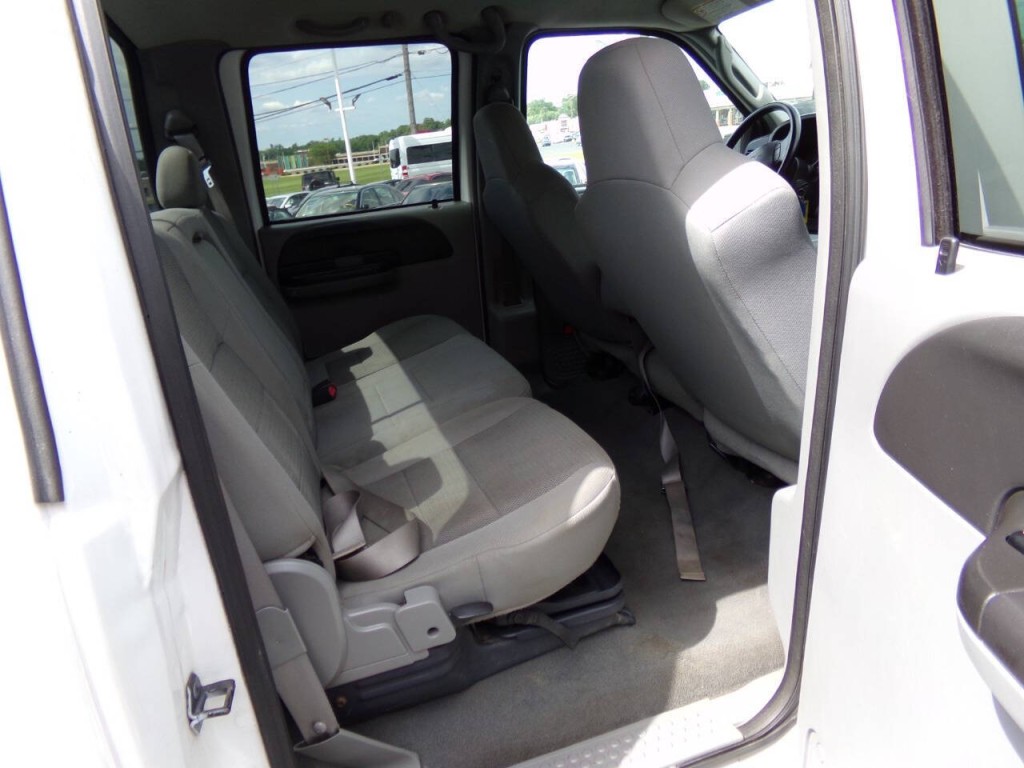 2005 Ford F-250 Image 18