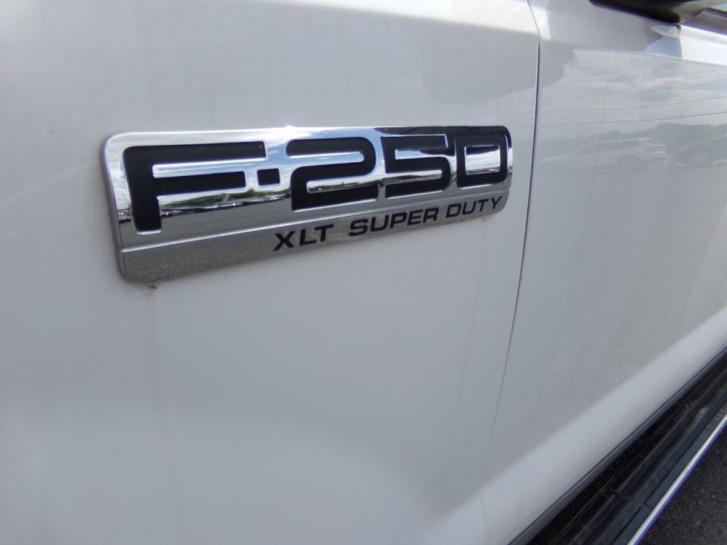 2005 Ford F-250 Image 31