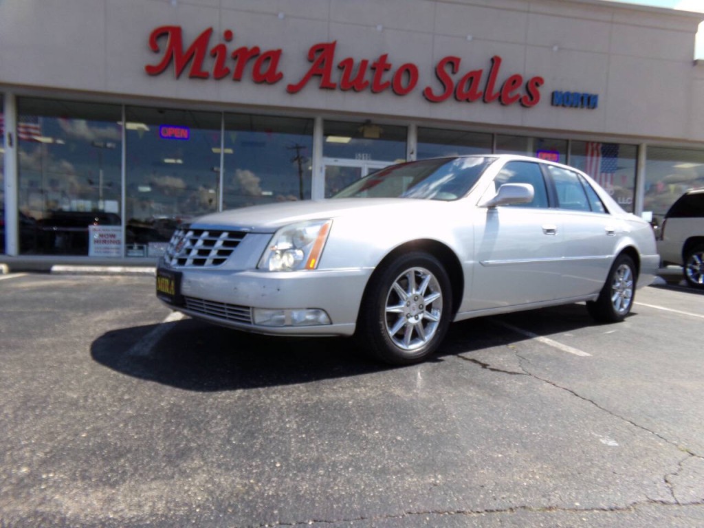 2010 Cadillac DTS Image 47