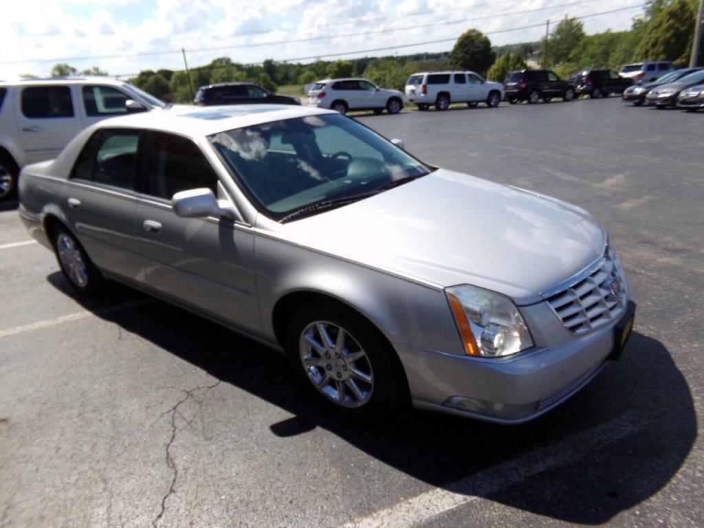 2010 Cadillac DTS Image 53