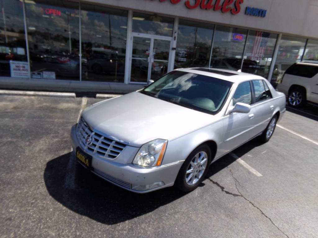 2010 Cadillac DTS Image 55