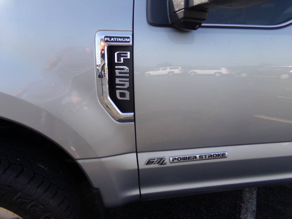 2022 Ford F-250 Image 2