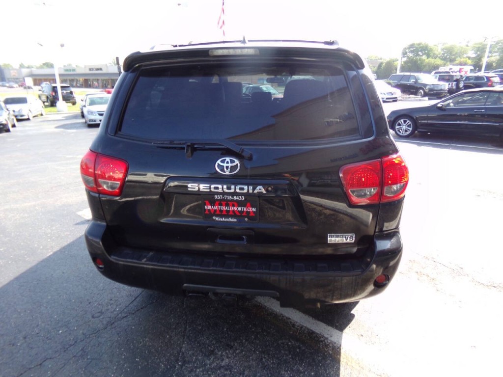 2015 Toyota Sequoia Image 3