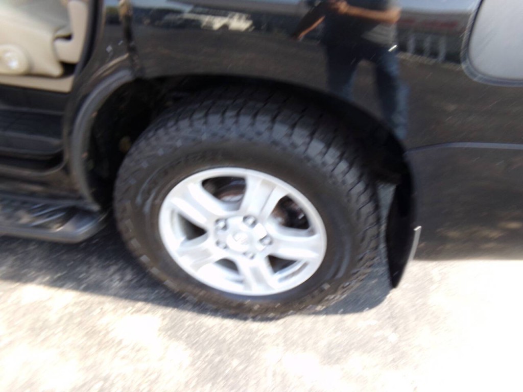 2015 Toyota Sequoia Image 14