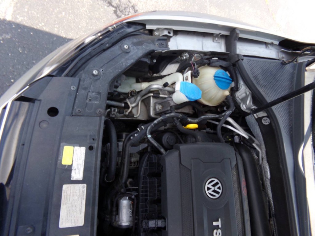 2014 Volkswagen Passat Image 39