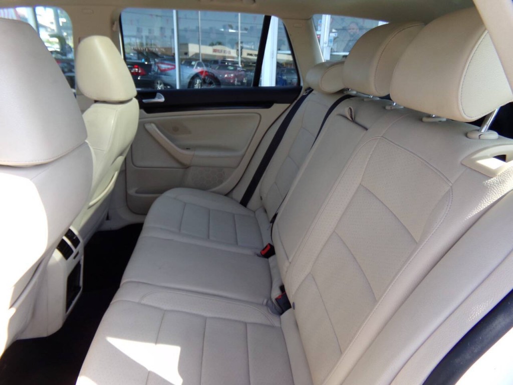 2014 Volkswagen Jetta Image 12