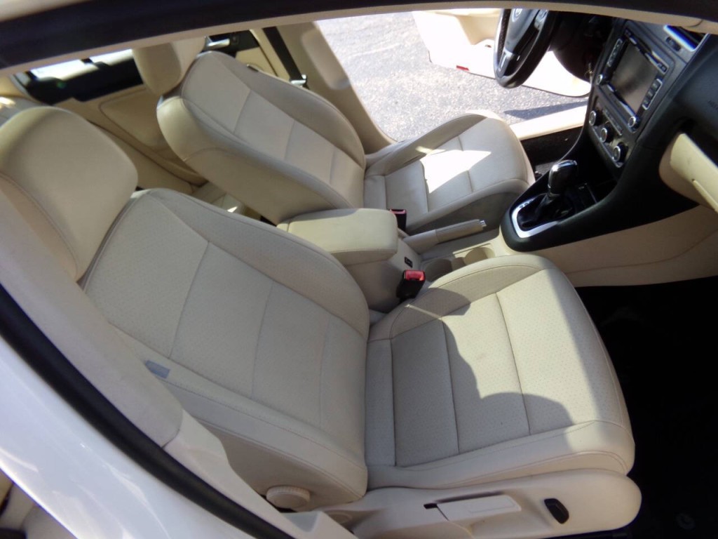 2014 Volkswagen Jetta Image 18