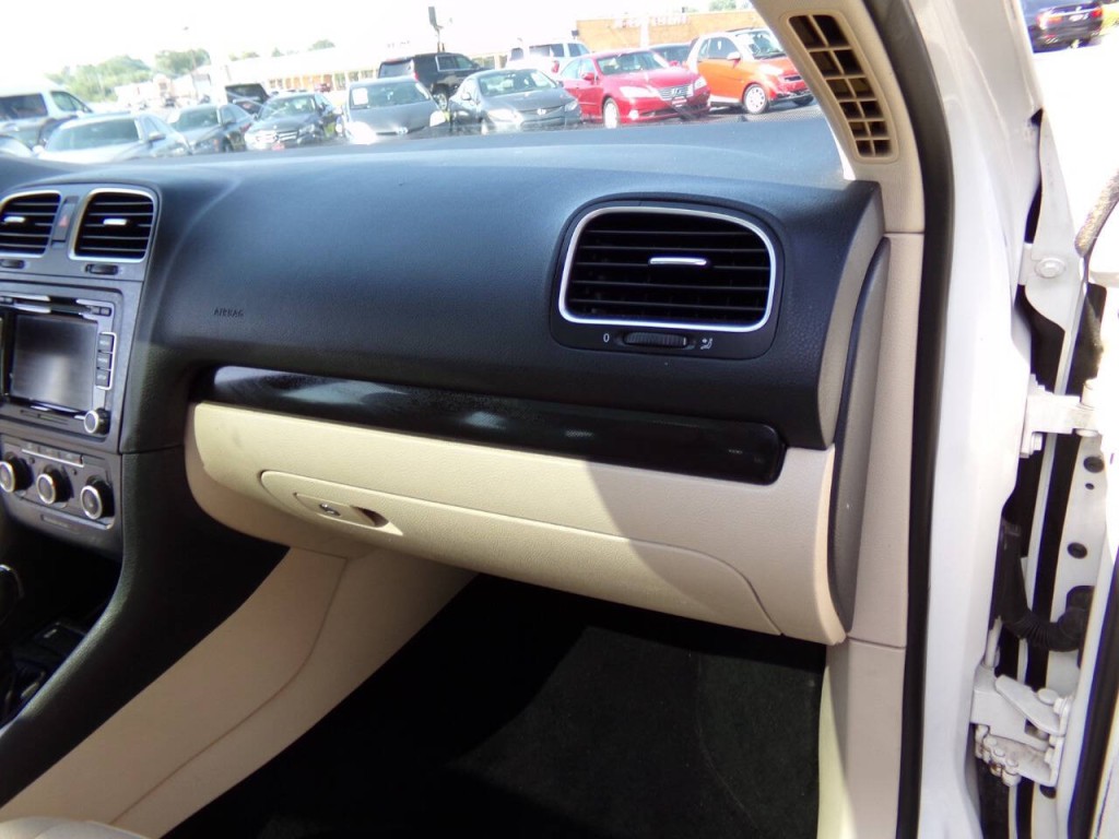 2014 Volkswagen Jetta Image 20