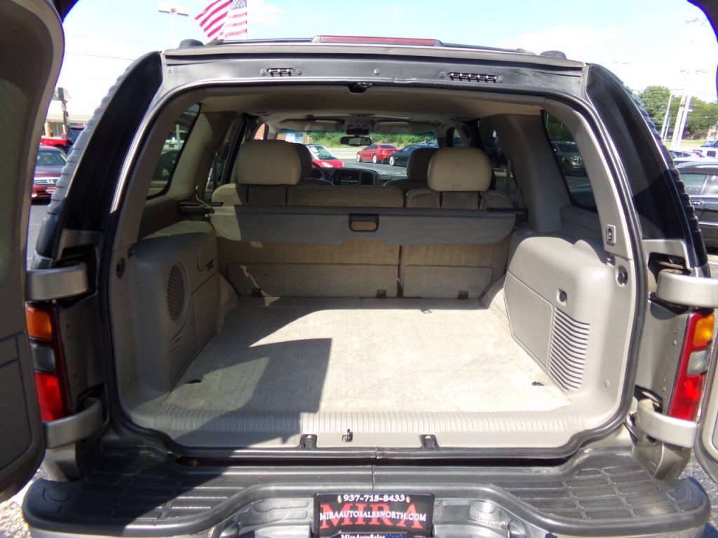 2002 Chevrolet Tahoe Image 18