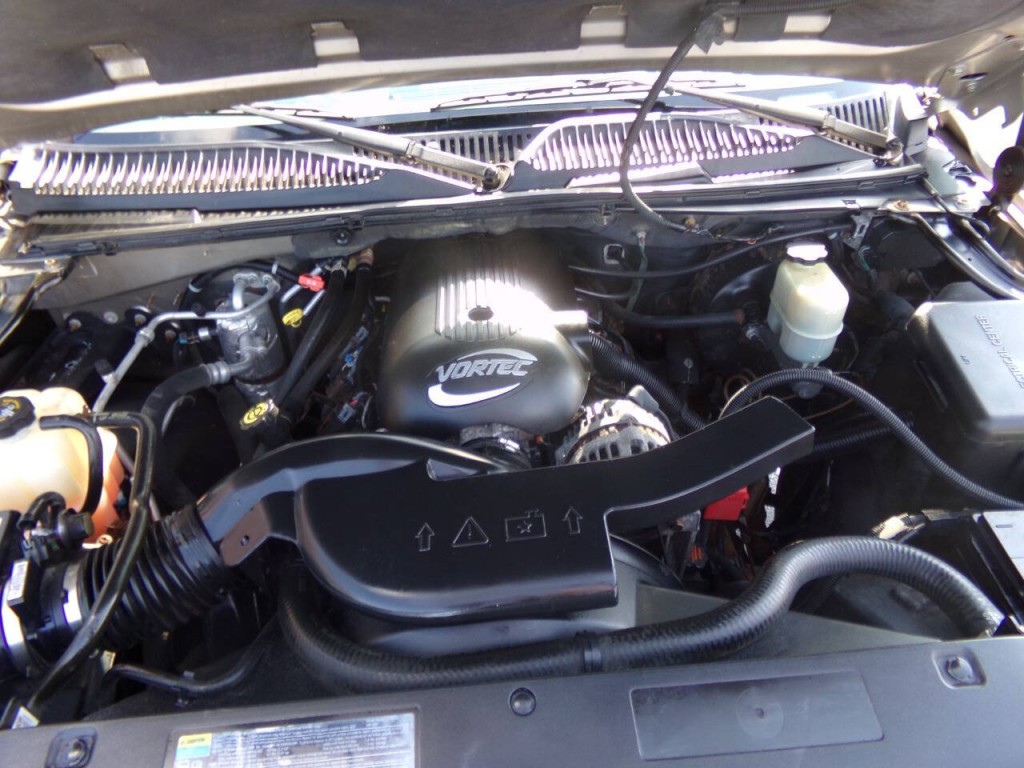 2002 Chevrolet Tahoe Image 48