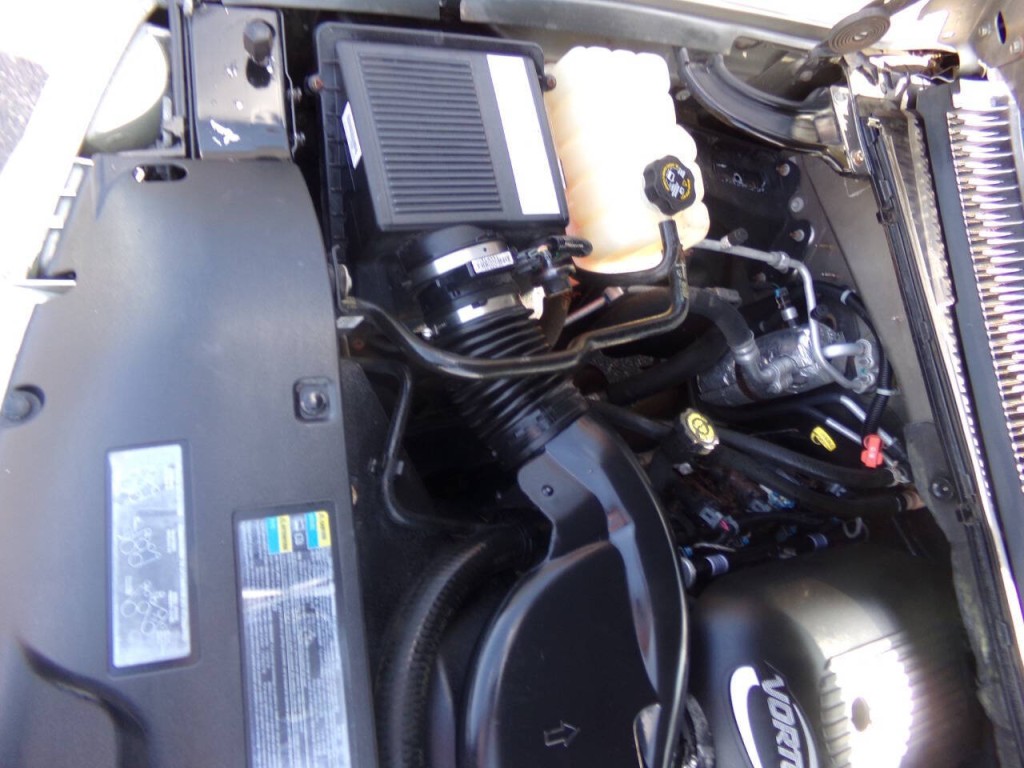 2002 Chevrolet Tahoe Image 49