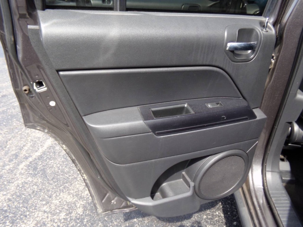 2016 Jeep Patriot Image 16