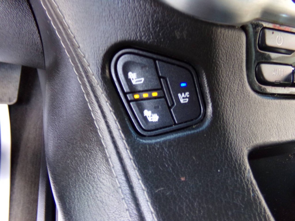 2015 GMC Yukon Image 26