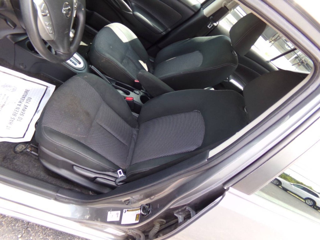 2019 Nissan Versa Image 11