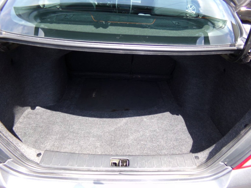 2019 Nissan Versa Image 18