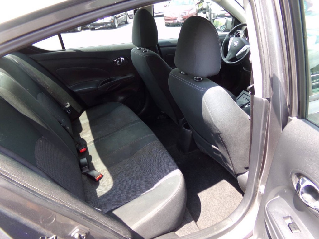 2019 Nissan Versa Image 20