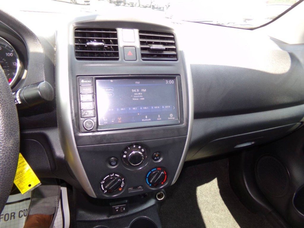 2019 Nissan Versa Image 48