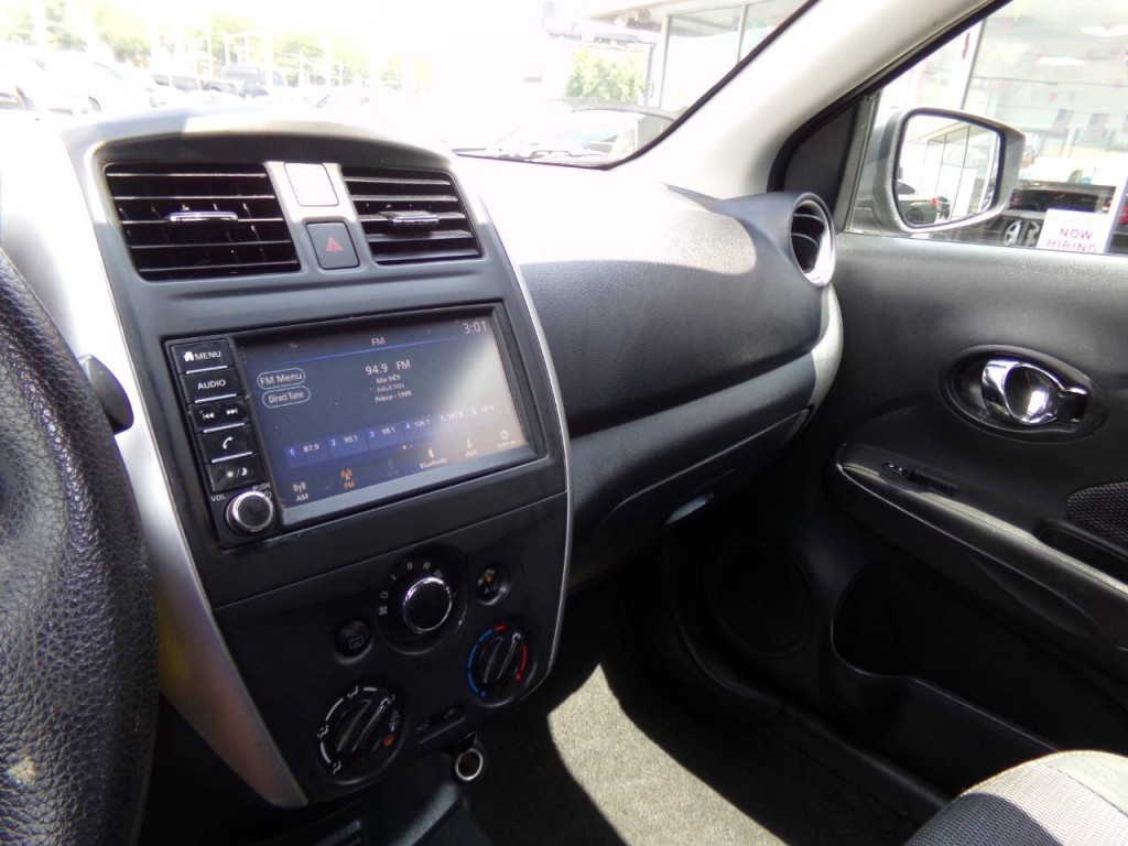 2019 Nissan Versa Image 53