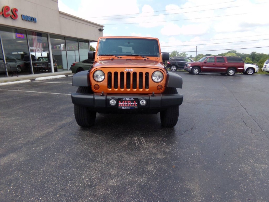 2011 Jeep Wrangler Image 4