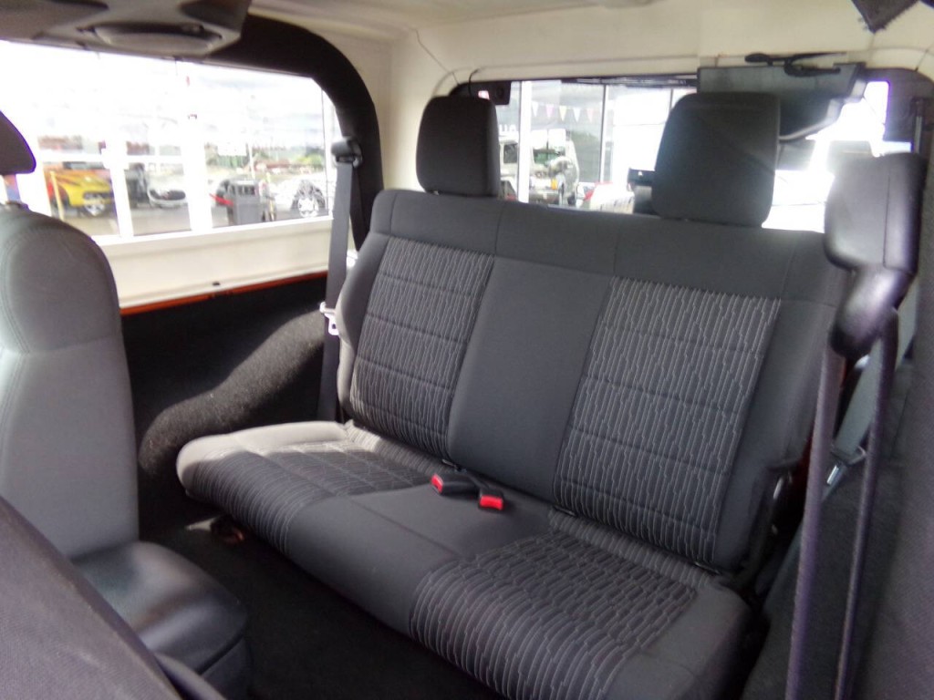 2011 Jeep Wrangler Image 14