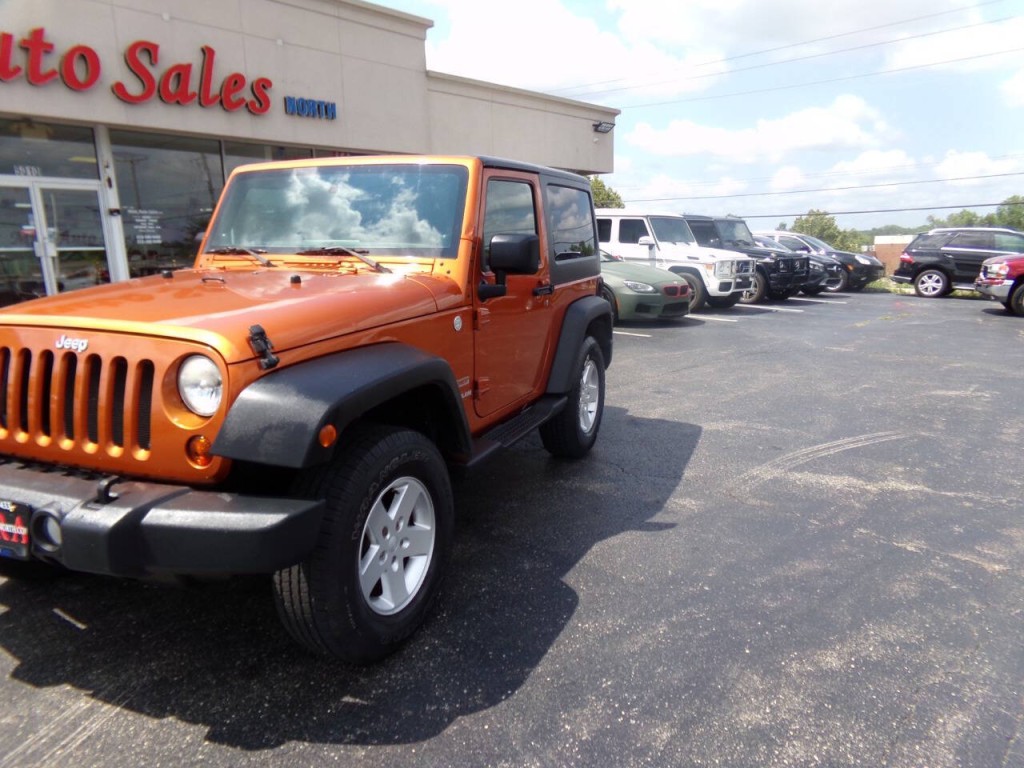 2011 Jeep Wrangler Image 28
