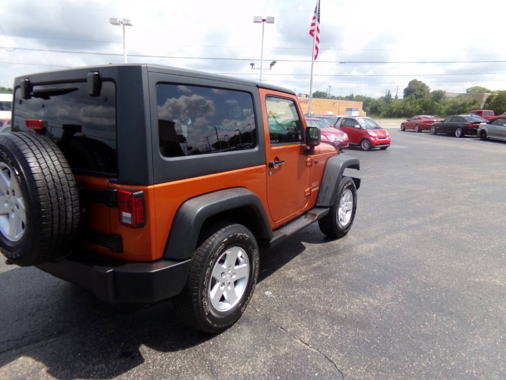 2011 Jeep Wrangler Image 39