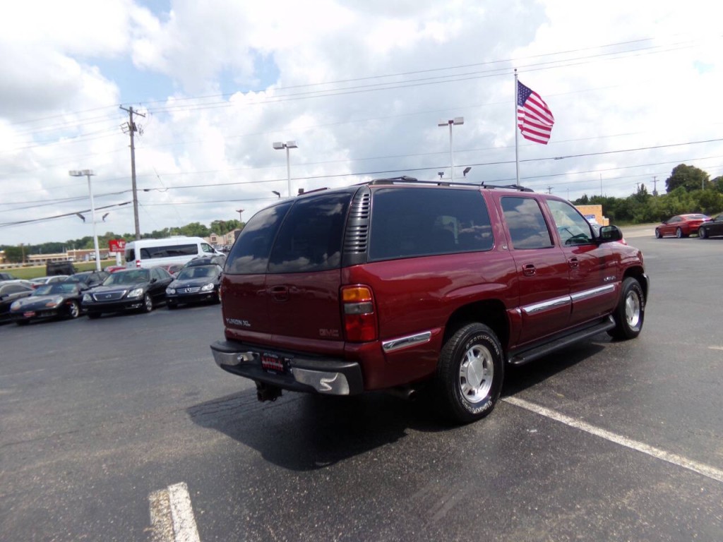 2002 GMC Yukon Image 6
