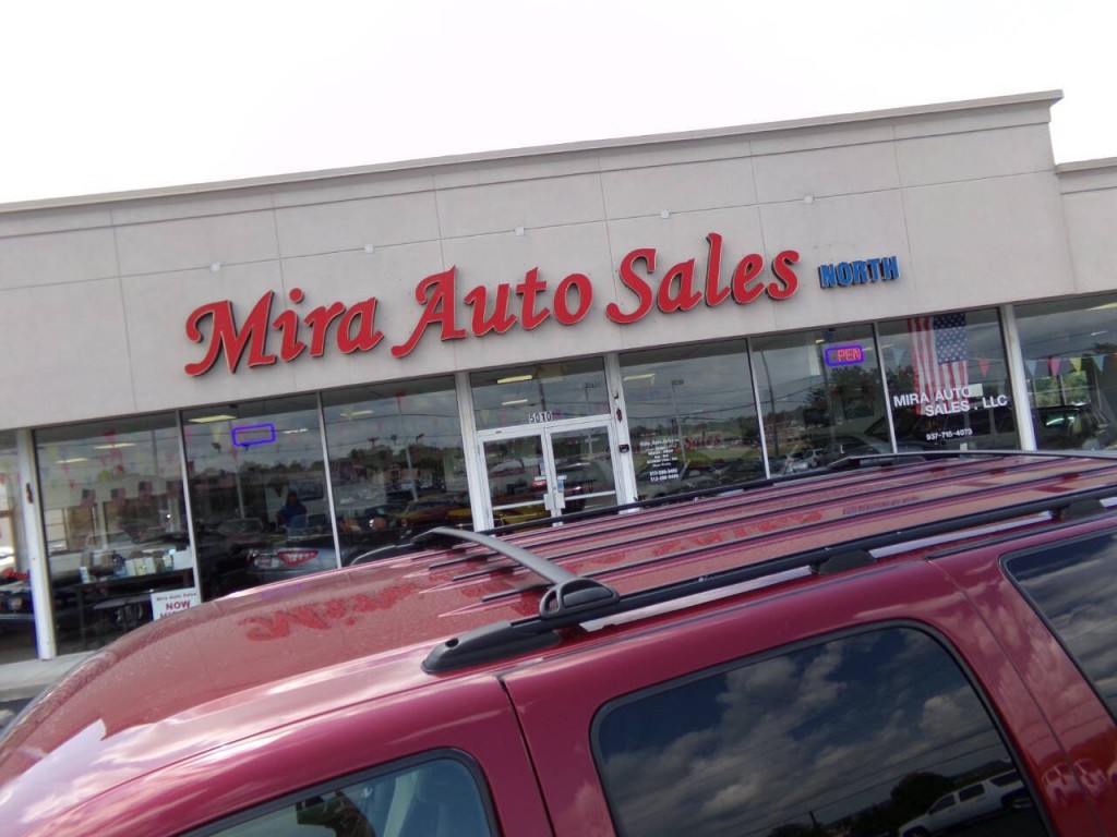 2002 GMC Yukon Image 9