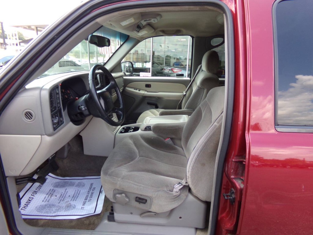 2002 GMC Yukon Image 10