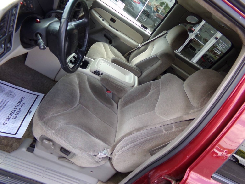 2002 GMC Yukon Image 11