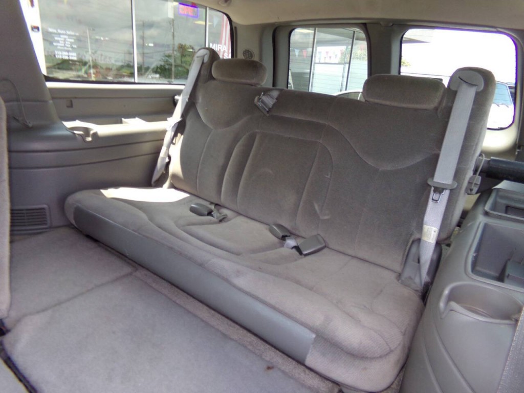 2002 GMC Yukon Image 15