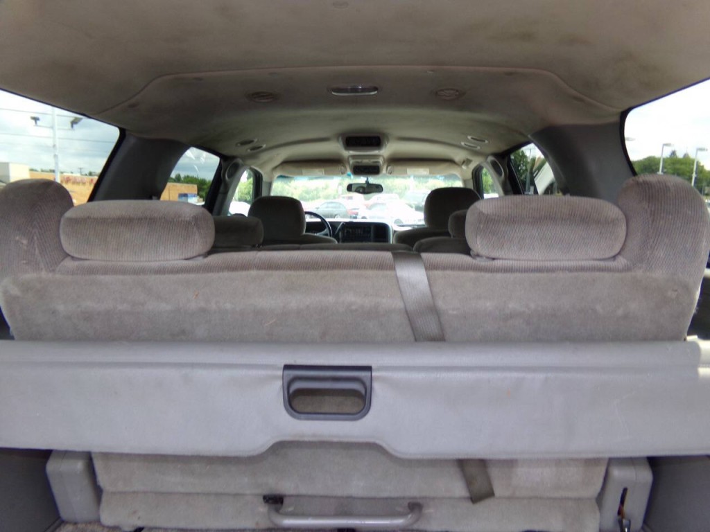 2002 GMC Yukon Image 18