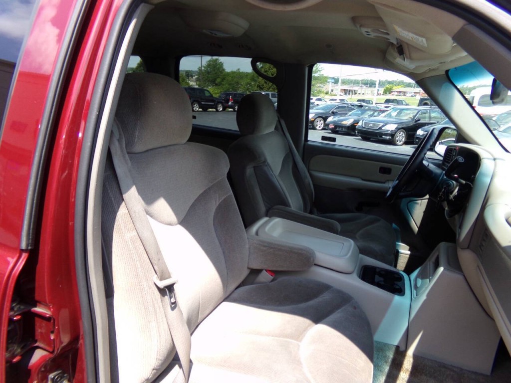 2002 GMC Yukon Image 29