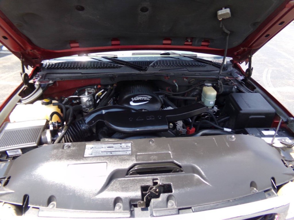 2002 GMC Yukon Image 32