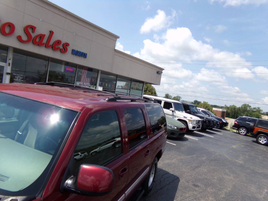 2002 GMC Yukon Image 40