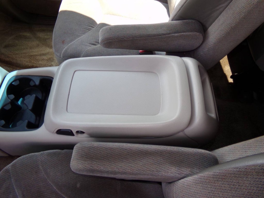 2002 GMC Yukon Image 60