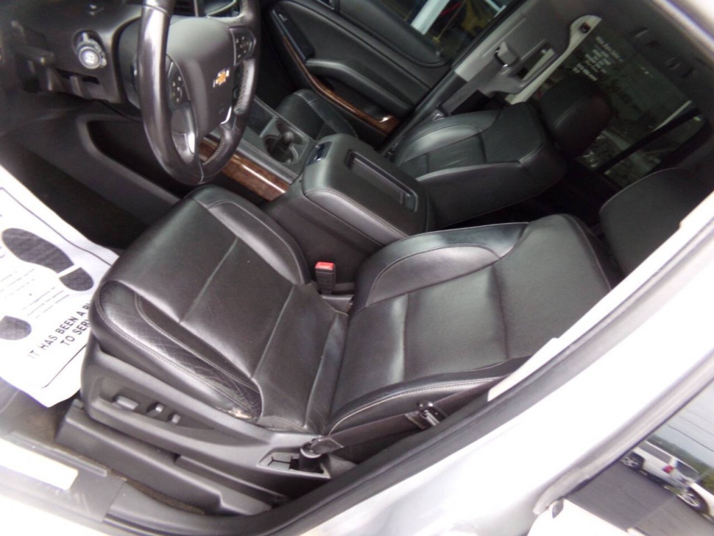2017 Chevrolet Tahoe Image 12