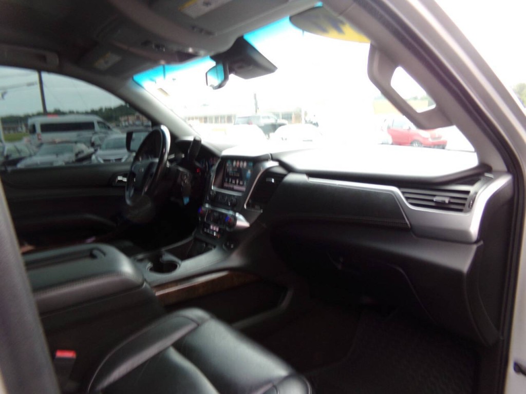2017 Chevrolet Tahoe Image 31