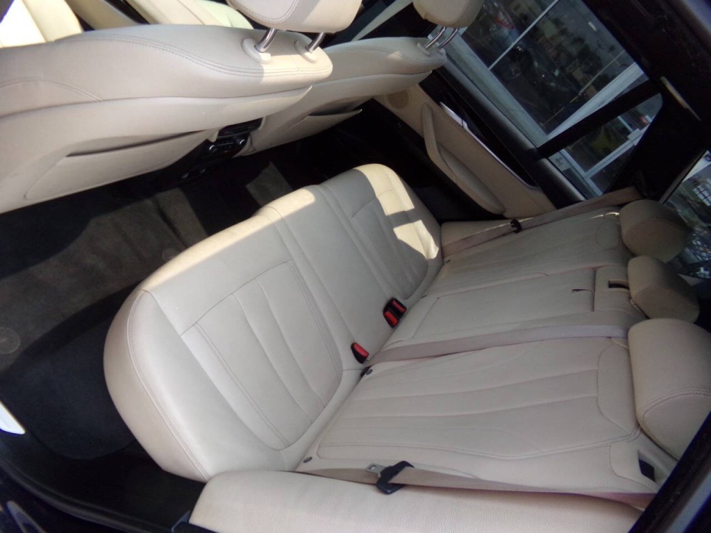 2017 BMW X5 Image 14