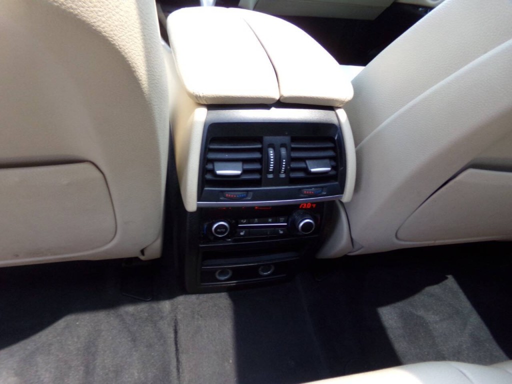 2017 BMW X5 Image 16