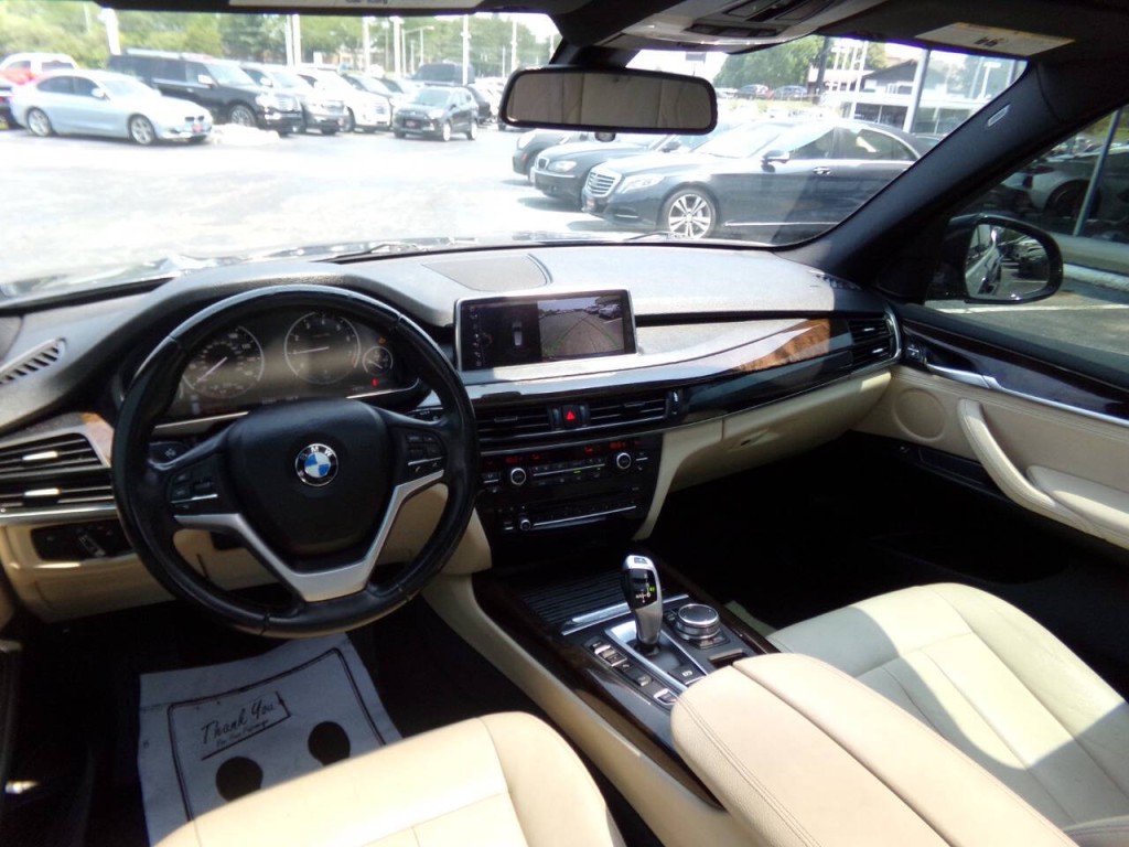 2017 BMW X5 Image 17