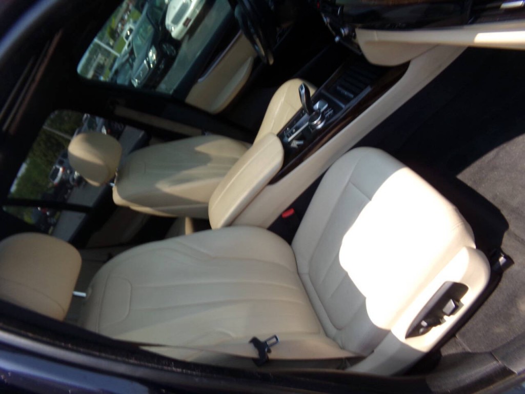 2017 BMW X5 Image 31