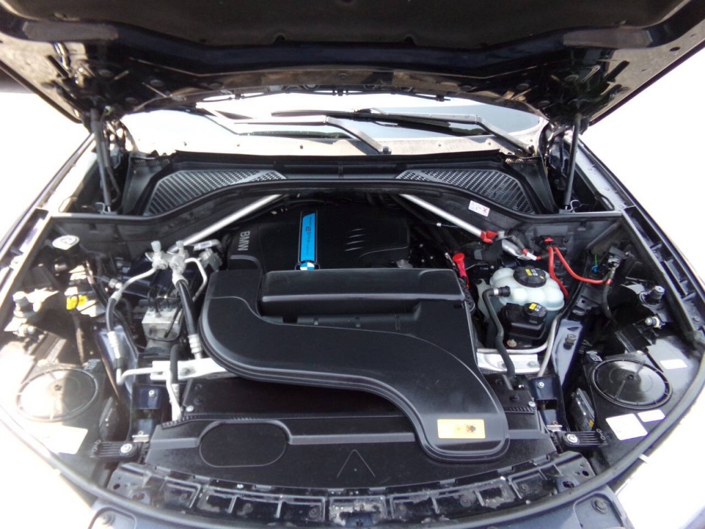 2017 BMW X5 Image 34