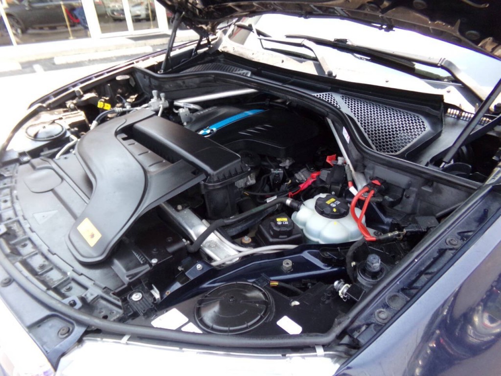2017 BMW X5 Image 36