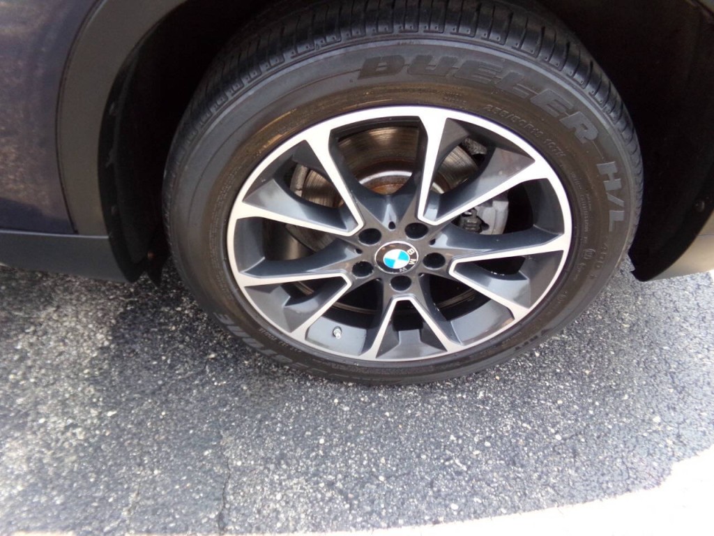 2017 BMW X5 Image 43
